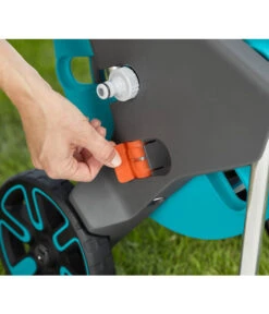 GARDENA Schlauchwagen CleverRoll M 17 GARDENA Schlauchwagen CleverRoll M -Gardena Verkäufe 4058566 WE DE 003 GARDENASchlauchwagenAquaRollM