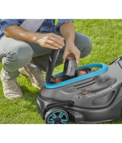 GARDENA Akku-Rasenmäher PowerMax 37/36V P4A Ready-To-Use Set -Gardena Verkäufe 6677793 WE DE 003 GardenaPowermax