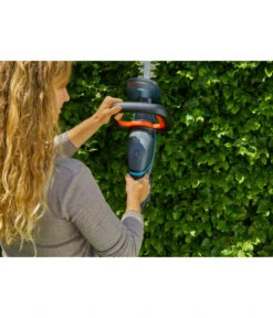 GARDENA Akku-Heckenschere ComfortCut 60/18V P4A Set -Gardena Verkäufe 6725881 WE MO 001 GARDENAAkkuHeckenschereComfortCut6018VP4A 1