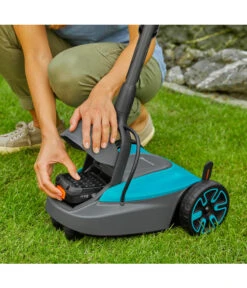 GARDENA Akku-Rasenmäher HandyMower 22/18V P4A Set, Ca. B34,5/H126/T38,5 Cm 28 GARDENA Akku-Rasenmäher HandyMower 22/18V P4A Set, Ca. B34,5/H126/T38,5 Cm -Gardena Verkäufe 6725923 WE MO 003 GARDENAAkkuRasenmaeherHandyMower2218VP4ASet 1