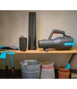 GARDENA Akku-Bläser PowerJet 18V P4A Set -Gardena Verkäufe 6726350 WE MO 003 GARDENAGARDENAAkkuBlaeserPowerJet18VP4ASet q