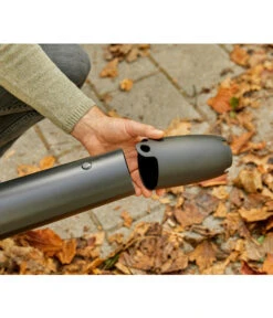 GARDENA Akku-Bläser PowerJet 18V P4A Set -Gardena Verkäufe 6726350 WE MO 005 GARDENAAkkuBlaeserPowerJet18VP4ASet 1