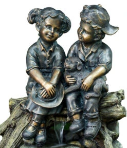 Dehner Polyresin-Gartenbrunnen Friends, Ca. B44/H68/T35 Cm -Gardena Verkäufe 6742860 WE DE 002 BrunnenFriends