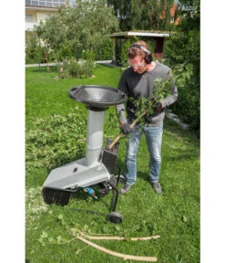 AL-KO Messerhäcksler Duotec TCS 2500 -Gardena Verkäufe 6913156 WE MO 002 ALKOMesserhaeckslerDuotecTCS2500