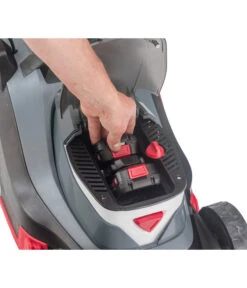 AL-KO Akku-Rasenmäher 3.82 LI Easy, Inkl. 2 Akkus 16 AL-KO Akku-Rasenmäher 3.82 LI Easy, Inkl. 2 Akkus -Gardena Verkäufe 6942536 WE DE 001 AkkuRasenmaeherEasy